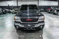  2004-GMC-Sierra-2500HD-Dark-Spiral-Gray-Metallic-184479-40.jpg